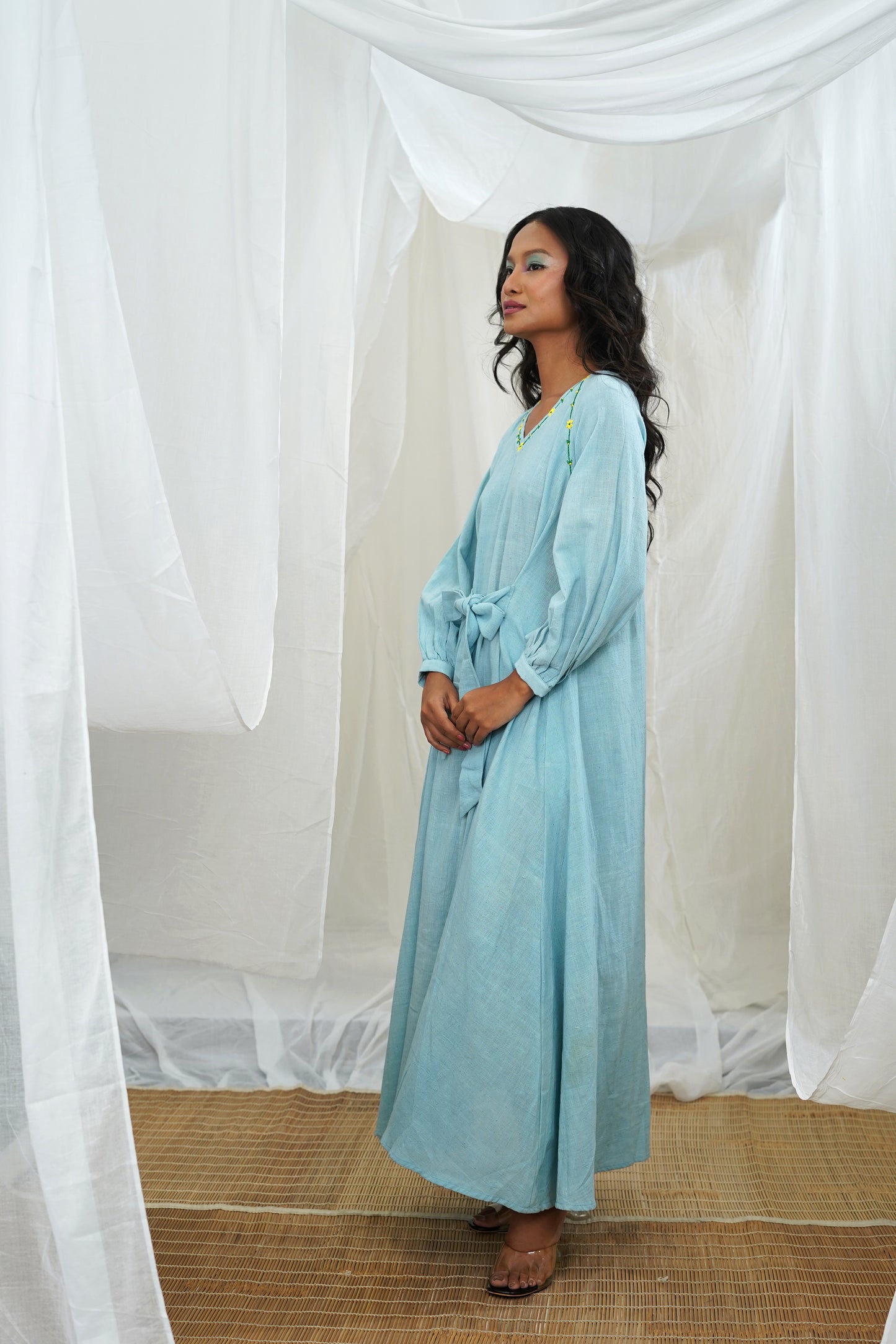 Hibo Sky Blue Midi Dress