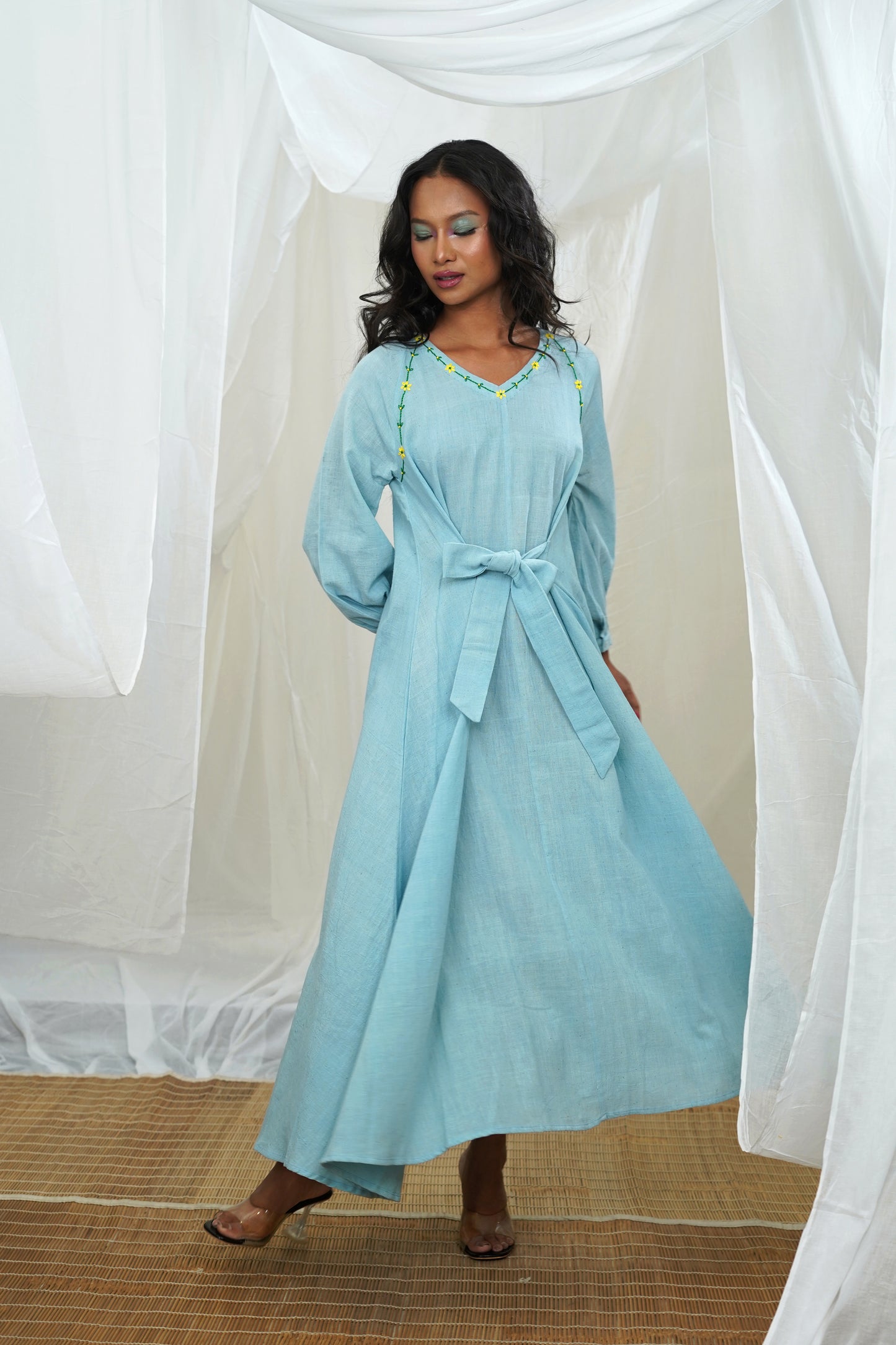 Hibo Sky Blue Midi Dress